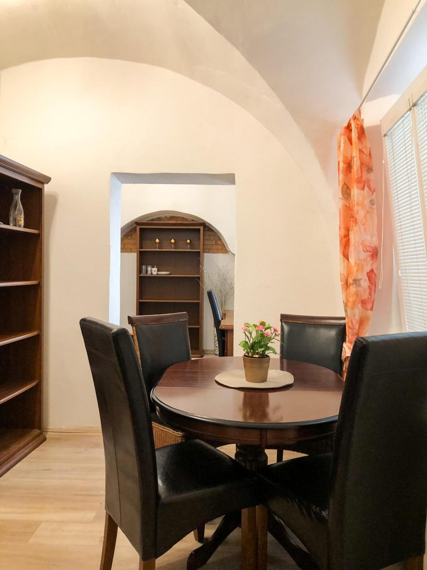 Apartment Bessi ออลอโมตซ์ ภายนอก รูปภาพ